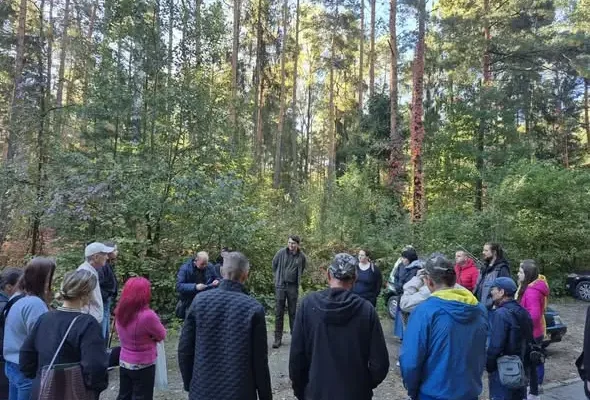 Spacer edukacyjny po ścieżce „Poraj” dla uczestników CIS