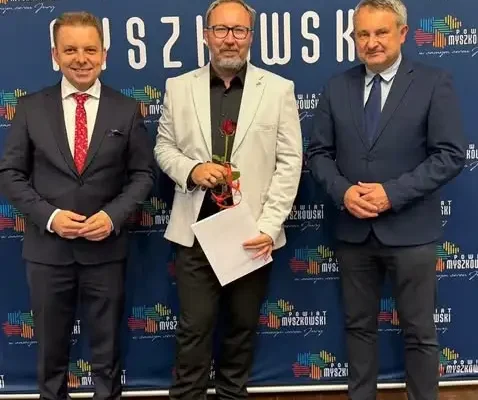 Nauczyciele z Myszkowa nagrodzeni przez Starostę z okazji Dnia Edukacji Narodowej