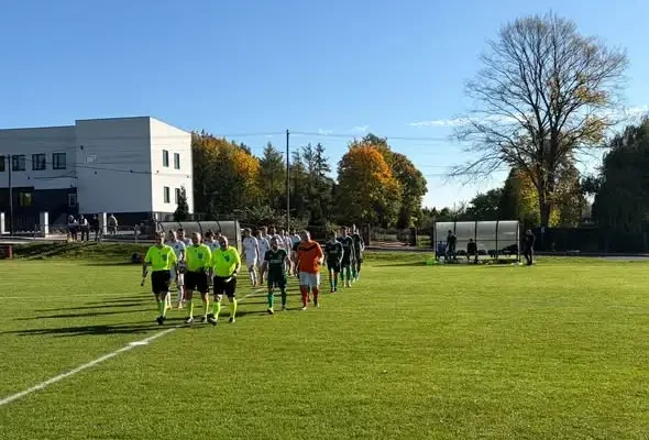 GKS Jura Niegowa rozgromiła Dąbrowiankę 7:2 w meczu wyjazdowym