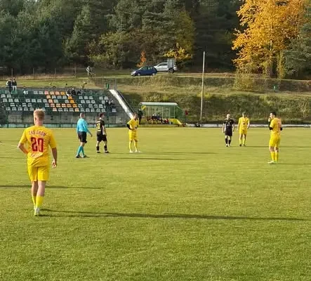 GKS Jura Niegowa wygrywa 3:2 z Gromem Poczesna po zaciętym meczu